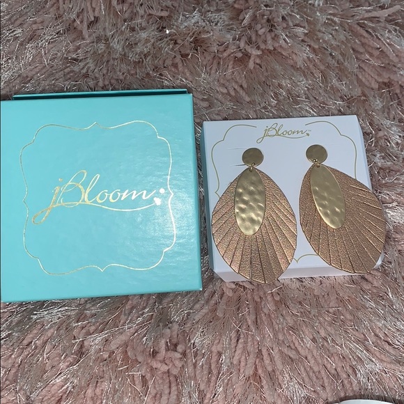 Sunkissed earrings